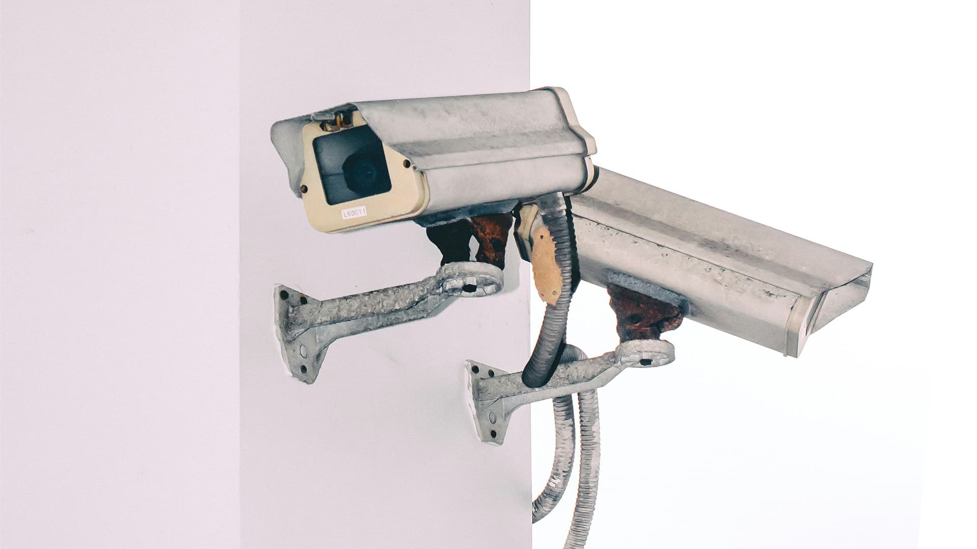 Caméras sur un mur